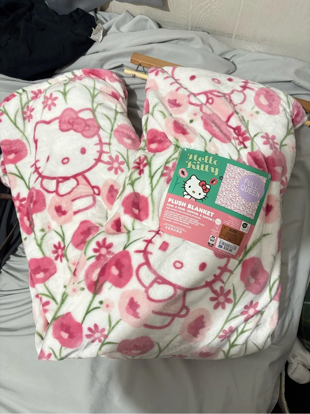 Hello Kitty Pink and White Plush Blanket - Full/Queen